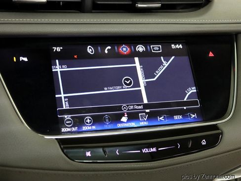 Used 2017 Cadillac XT5 Luxury image 19