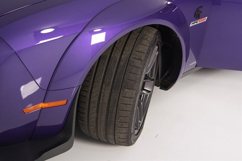 Used 2019 Dodge Challenger SRT Hellcat Redeye RWD image 41
