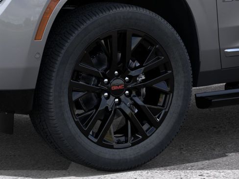 New 2026 GMC Yukon Denali image 12