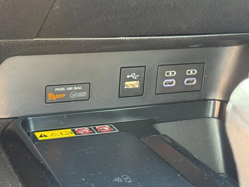 Used 2025 Toyota Camry LE image 20