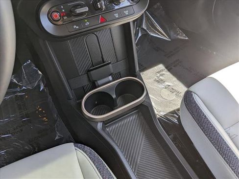Certified 2025 MINI Cooper S FWD image 11