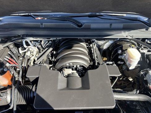 Used 2018 GMC Yukon Denali image 35