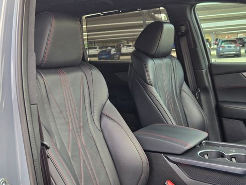 Used 2025 Acura MDX A-Spec image 28