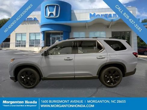 New 2026 Honda Pilot Black Edition image 2