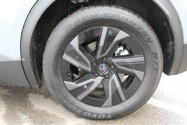 Certified 2026 Toyota C-HR AWD/4WD image 12