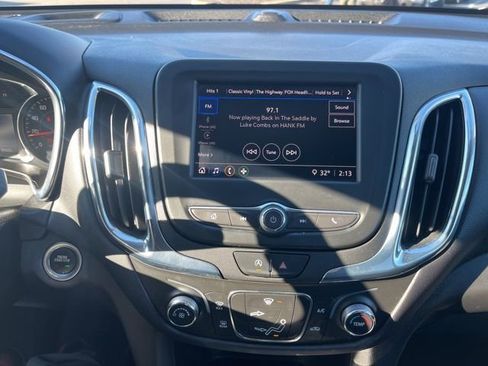 Used 2023 Chevrolet Equinox LT image 22