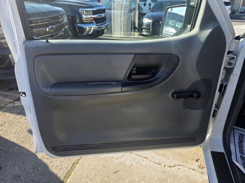 Used 2010 Ford Ranger XL image 9