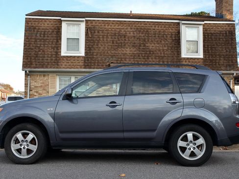 Used 2008 Mitsubishi Outlander ES image 7