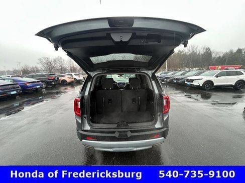 Used 2021 GMC Acadia SLE w/ Driver Convenience Package image 11