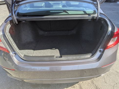 Used 2020 Honda Accord Sport image 38