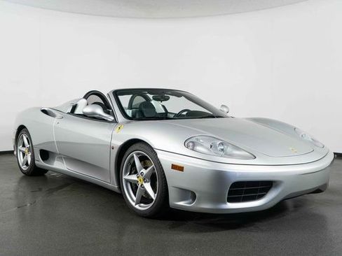 Used 2003 Ferrari 360 Spider image 2