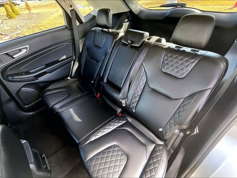 Used 2024 Ford Edge Titanium image 26