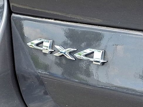 Used 2023 Jeep Grand Cherokee Laredo image 42