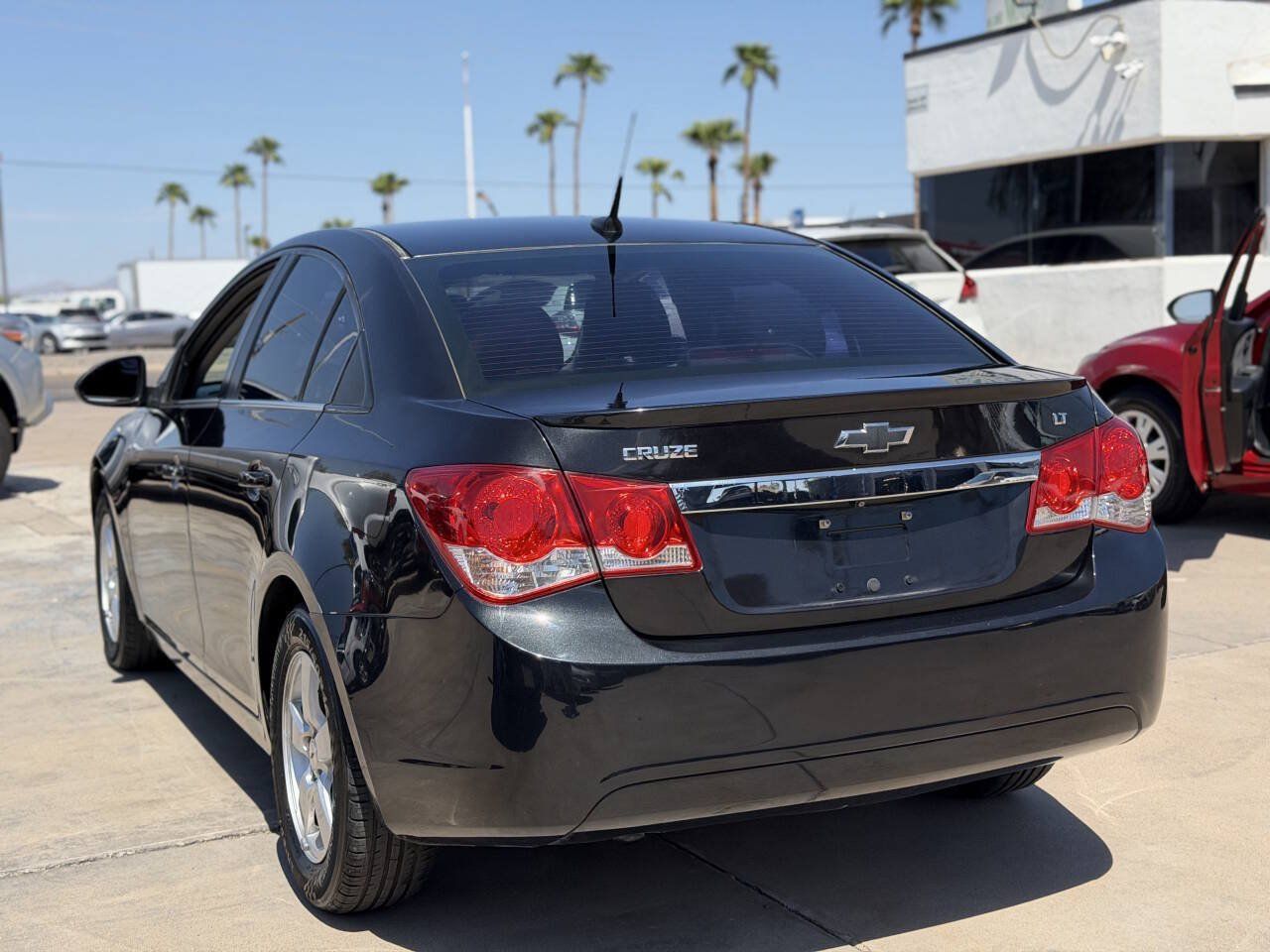Used 2014 Chevrolet Cruze LT w/ Technology Package FWD image 13