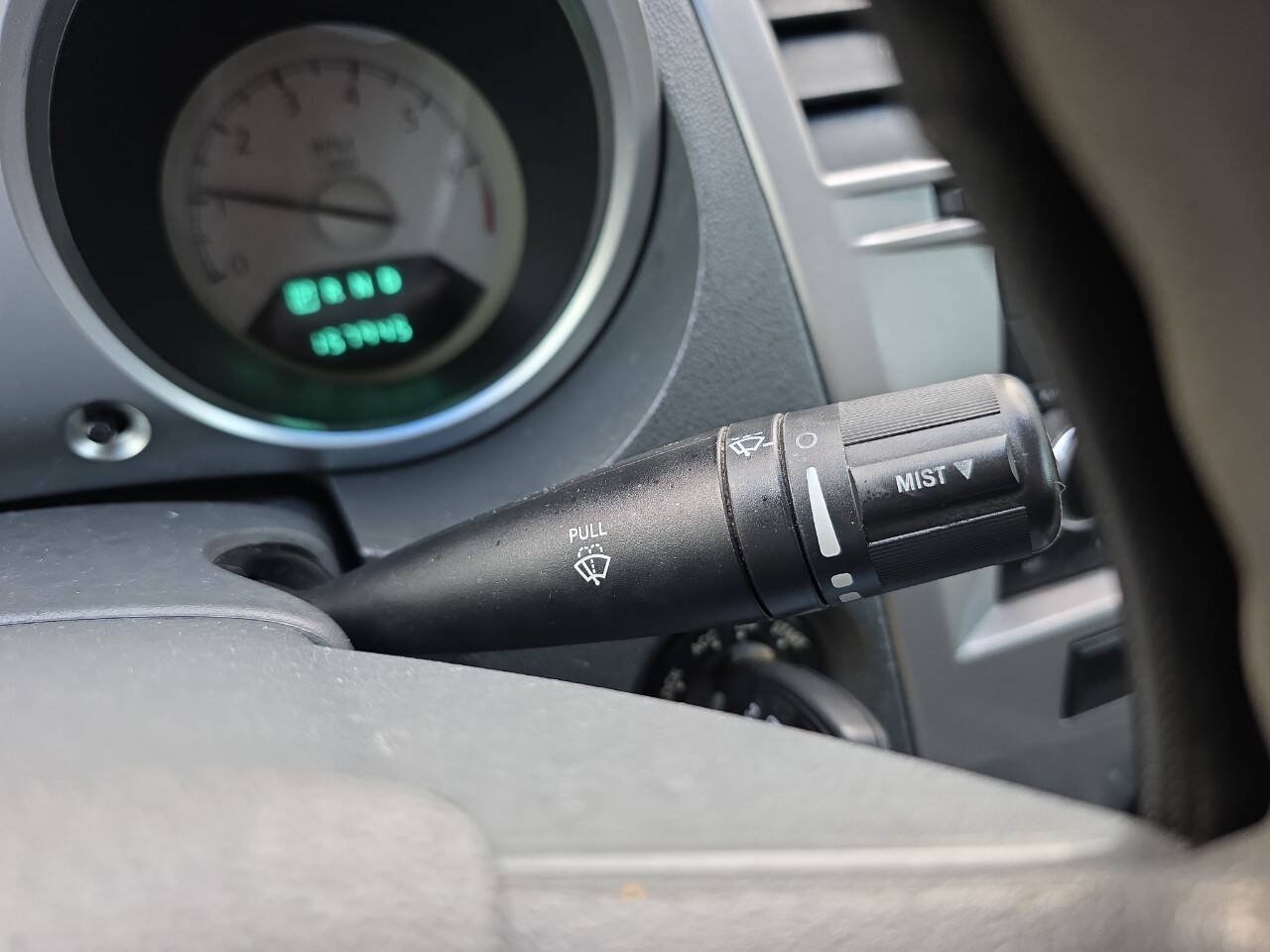 Used 2008 Chrysler Sebring Touring FWD image 14