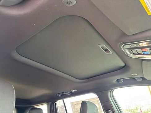 New 2026 Jeep Grand Cherokee Laredo X image 8