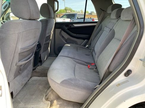 Used 2004 Toyota 4Runner SR5 AWD/4WD image 20