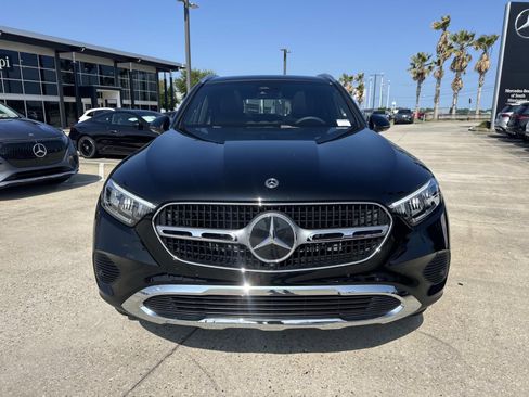Used 2026 Mercedes-Benz GLC 300 image 2