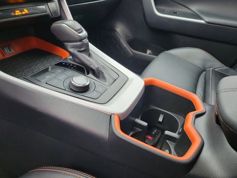 Used 2024 Toyota RAV4 Adventure image 29