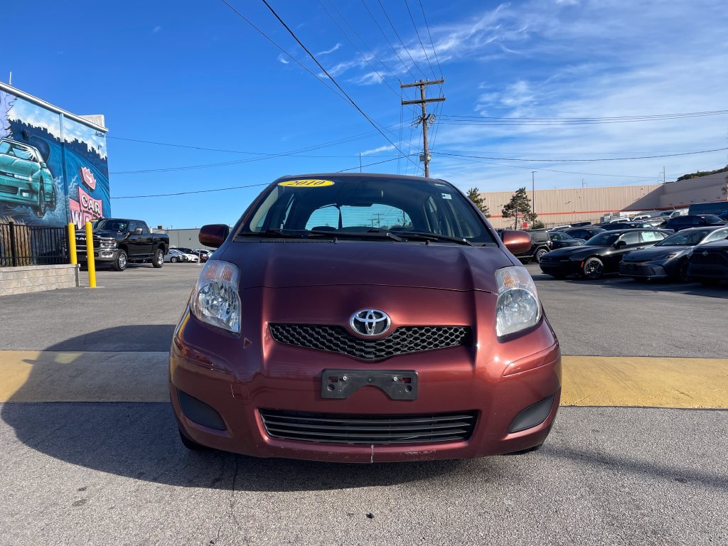Used 2010 Toyota Yaris 4-Door Hatchback FWD image 7