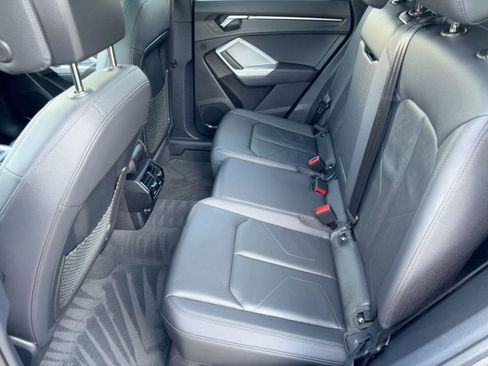 Used 2023 Audi Q3 2.0T Premium w/ Convenience Package image 15