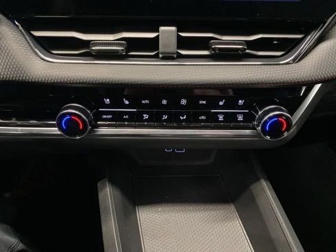 New 2026 Chevrolet Equinox RS w/ Convenience Package III AWD/4WD image 23