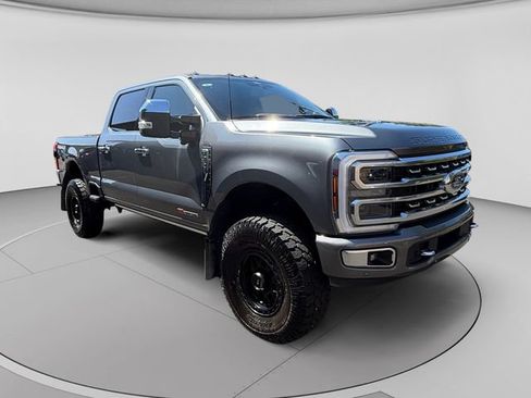Used 2024 Ford F350 Platinum w/ Tremor Off-Road Package AWD/4WD image 7