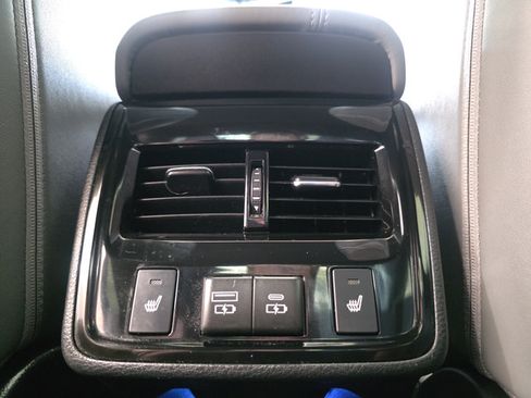 Used 2022 Toyota Avalon Limited w/ Advanced Safety Package FWD image 28