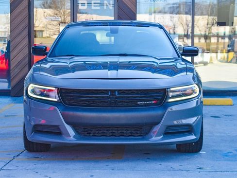Used 2018 Dodge Charger SXT w/ Blacktop Package image 5
