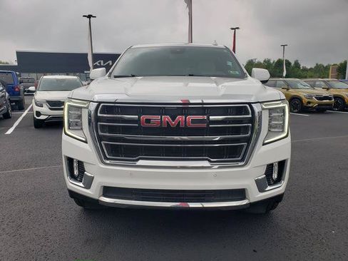 Used 2023 GMC Yukon XL SLT AWD/4WD image 9