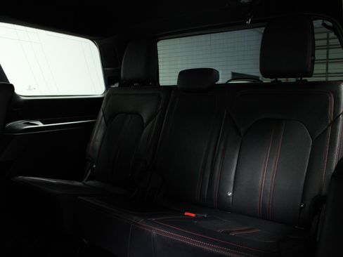 Used 2024 Ford Expedition Limited image 14