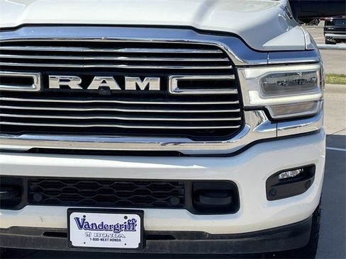 Used 2024 RAM 2500 Laramie w/ Towing Technology Group image 9