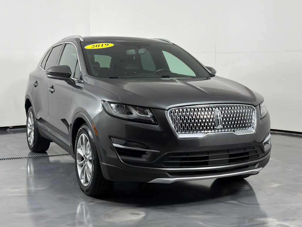 Used 2019 Lincoln MKC Select w/ Select Plus Package FWD image 3
