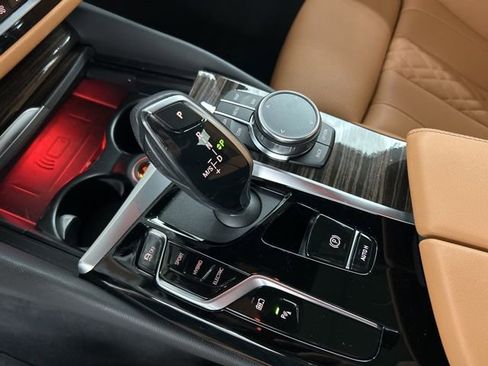 Used 2023 BMW 530e xDrive w/ Convenience Package image 26