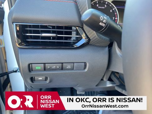 New 2025 Nissan Sentra SR image 28