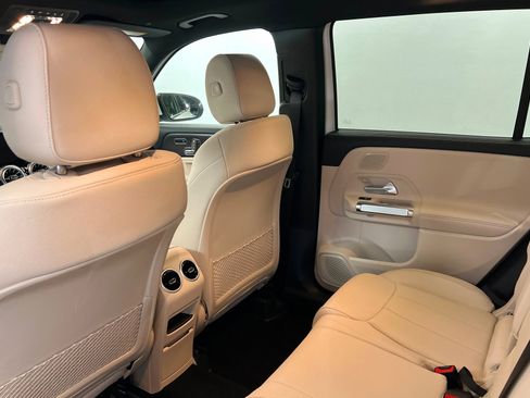 New 2026 Mercedes-Benz GLB 250 4MATIC image 19