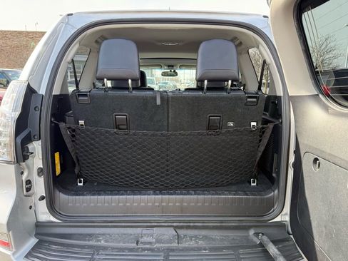 Used 2017 Lexus GX 460 Premium image 19