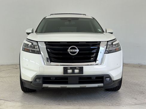 Used 2022 Nissan Pathfinder SL w/ SL Premium Package AWD/4WD image 6