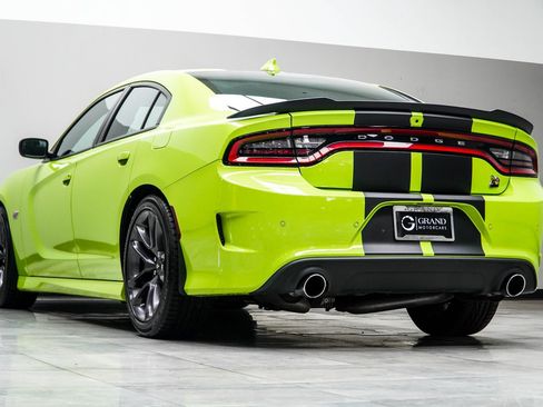 Used 2023 Dodge Charger Scat Pack w/ Plus Group RWD image 11