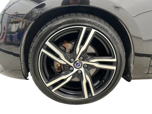 Used 2018 Volvo V60 T6 R-Design Platinum AWD/4WD image 10