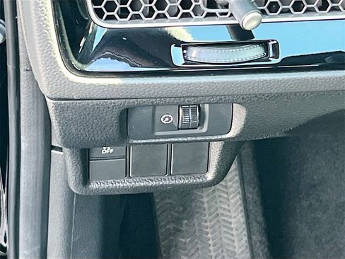 Used 2025 Honda Civic Sport image 10