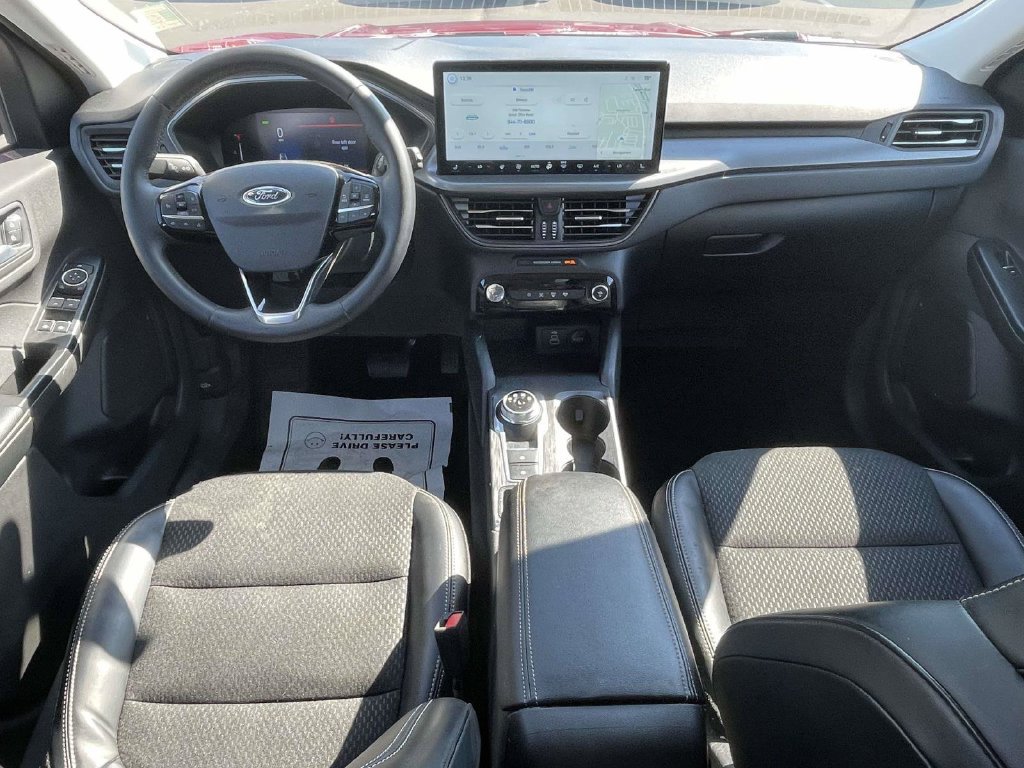 Certified 2025 Ford Escape SE FWD image 11