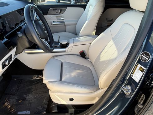 Certified 2022 Mercedes-Benz GLA 250 4MATIC image 18