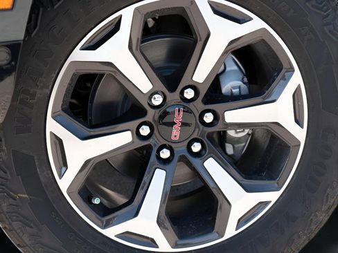 New 2026 GMC Yukon XL AT4 Ultimate w/ LPO, Floor Liner Package image 2