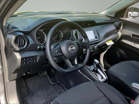 Used 2025 Nissan Kicks Play S FWD image 16
