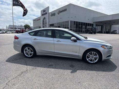 Used 2018 Ford Fusion S FWD image 7