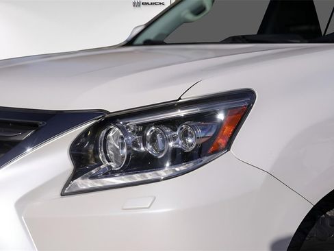 Used 2017 Lexus GX 460 Premium image 28