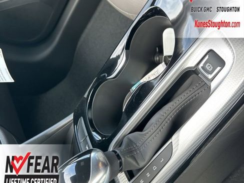 New 2025 Buick Envista Avenir image 37