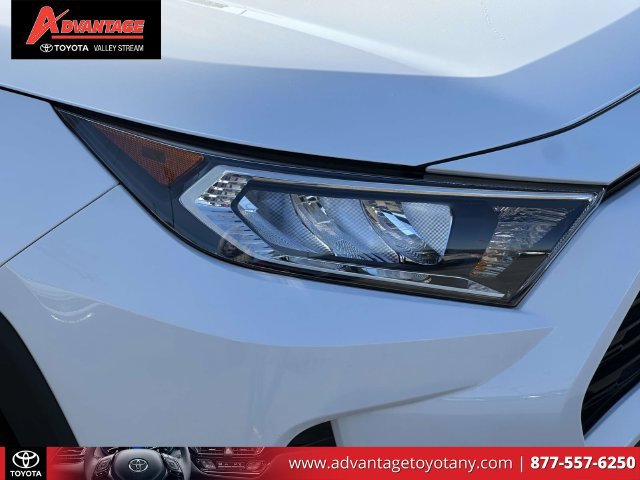 Certified 2021 Toyota RAV4 XLE w/ Convenience Package AWD/4WD image 11