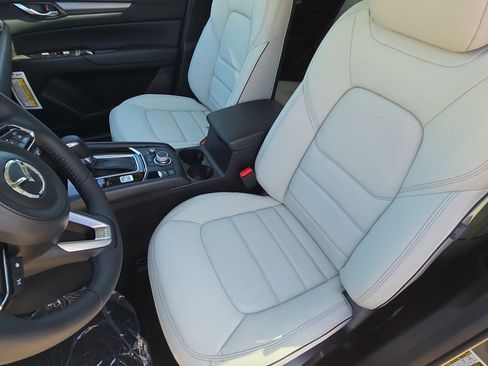 New 2025 MAZDA CX-5 AWD 2.5 S w/ Preferred Package image 16